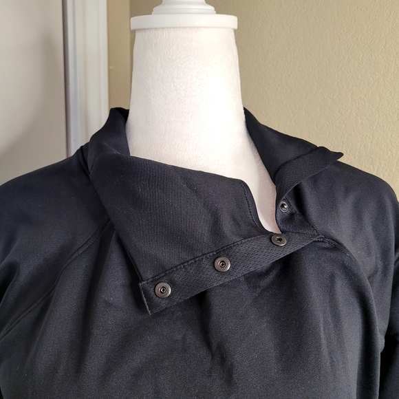 UnderArmour LS Pullover with Motion Snap Collar, Size Womens Medium - Picture 4 of 12